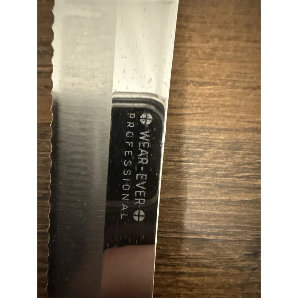 Lot of 2 Wear-Ever Professional 9